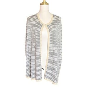 Chicos Gray CreamChevron Poncho Wrap‎ Gold Metallic Trim One Size Cozycore
